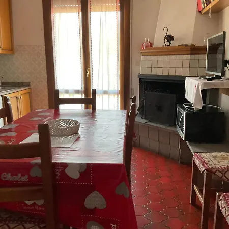 Tuscany Hills Penthouse Apartmán *