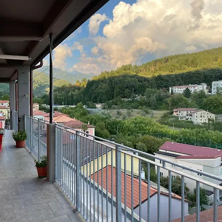 Tuscany Hills Penthouse Apartmán Fivizzano